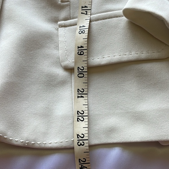 Creamy Winter White Belted & Tailored Professional Blazer Stretch Jacket Size 8 - Picture 13 of 16